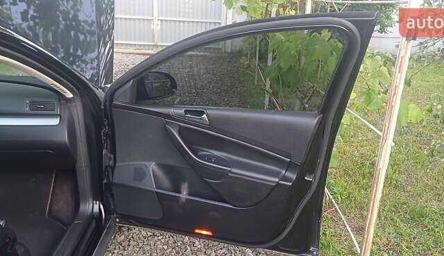 Черный Фольксваген Пассат, объемом двигателя 1.98 л и пробегом 214 тыс. км за 5800 $, фото 23 на Automoto.ua