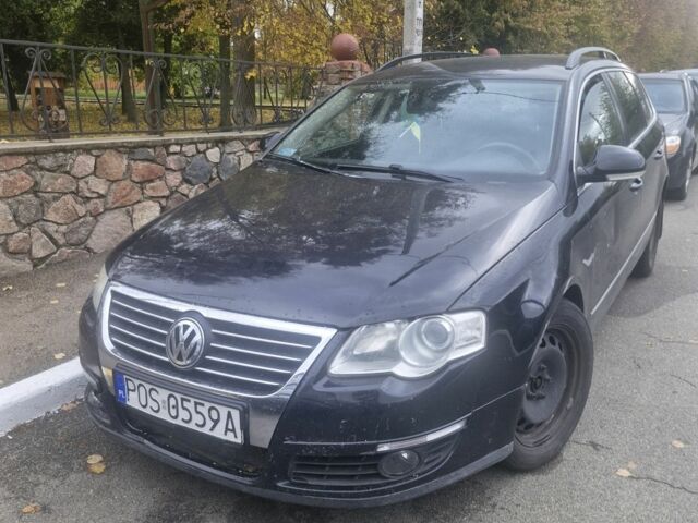 Черный Фольксваген Пассат, объемом двигателя 2 л и пробегом 321 тыс. км за 1400 $, фото 1 на Automoto.ua