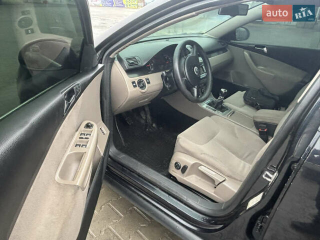 Чорний Фольксваген Пассат, об'ємом двигуна 2 л та пробігом 300 тис. км за 4500 $, фото 9 на Automoto.ua