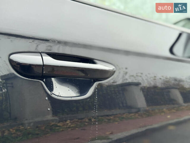 Черный Фольксваген Пассат, объемом двигателя 1.9 л и пробегом 438 тыс. км за 5950 $, фото 13 на Automoto.ua