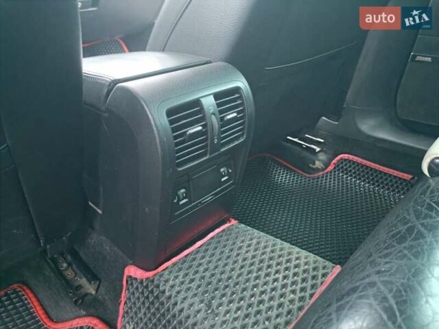 Чорний Фольксваген Пассат, об'ємом двигуна 1.97 л та пробігом 395 тис. км за 5000 $, фото 21 на Automoto.ua