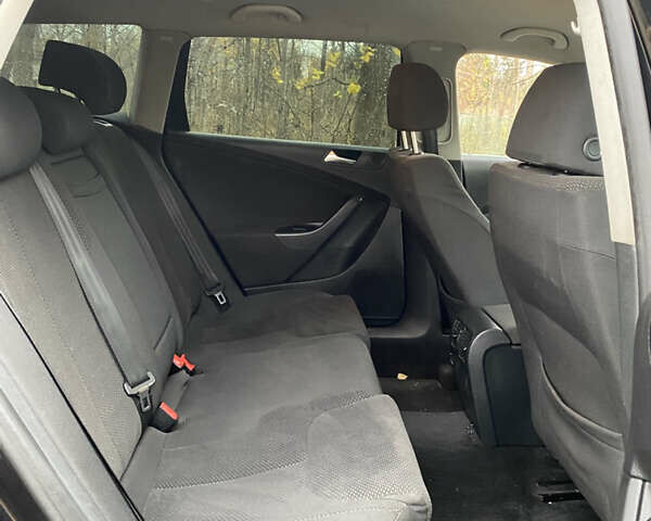 Фольксваген Пассат 2006 в Костополе на Automoto.ua Черный Фольксваген Пассат, объемом двигателя 2 л и пробегом 405 тыс. км за 2650 $, фото 5 на Automoto.ua