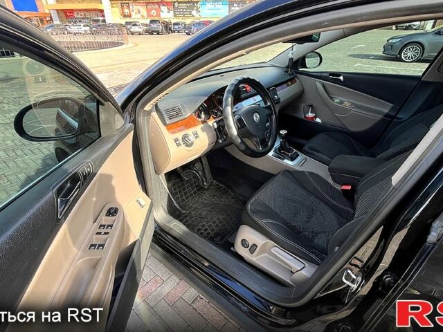 Черный Фольксваген Пассат, объемом двигателя 1.6 л и пробегом 220 тыс. км за 6000 $, фото 6 на Automoto.ua