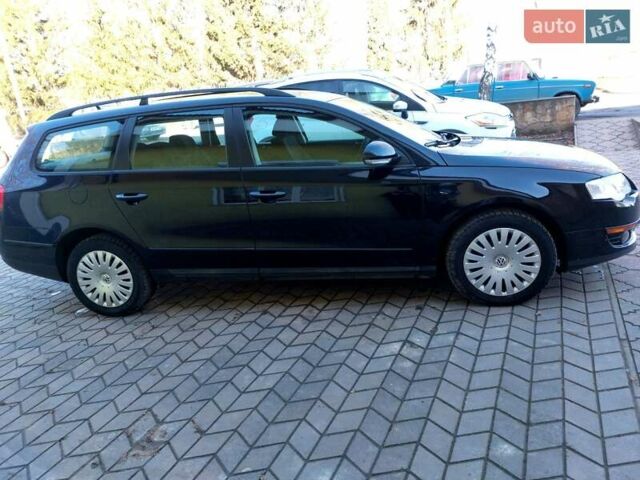 Чорний Фольксваген Пассат, об'ємом двигуна 1.6 л та пробігом 253 тис. км за 5950 $, фото 13 на Automoto.ua