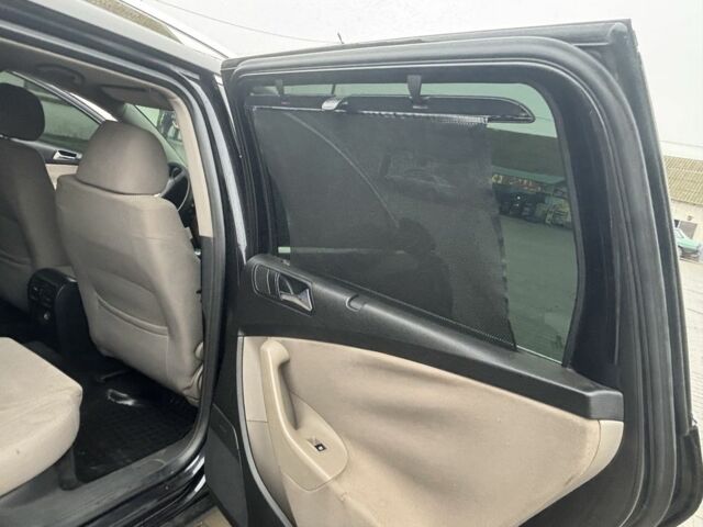 Черный Фольксваген Пассат, объемом двигателя 2 л и пробегом 320 тыс. км за 4500 $, фото 12 на Automoto.ua