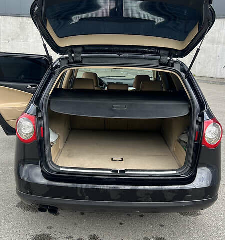 Чорний Фольксваген Пассат, об'ємом двигуна 1.97 л та пробігом 370 тис. км за 5350 $, фото 11 на Automoto.ua