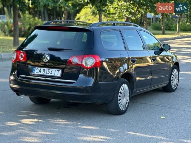 Черный Фольксваген Пассат, объемом двигателя 1.6 л и пробегом 270 тыс. км за 5200 $, фото 30 на Automoto.ua