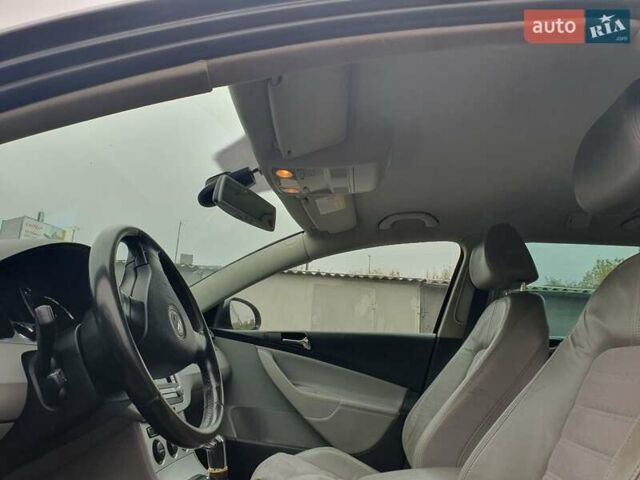 Черный Фольксваген Пассат, объемом двигателя 1.97 л и пробегом 250 тыс. км за 3999 $, фото 13 на Automoto.ua