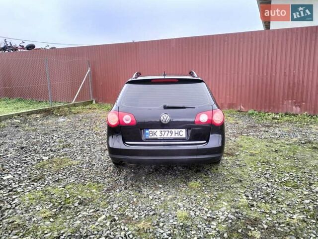 Черный Фольксваген Пассат, объемом двигателя 1.6 л и пробегом 290 тыс. км за 7000 $, фото 6 на Automoto.ua