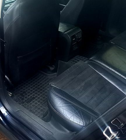 Черный Фольксваген Пассат, объемом двигателя 2 л и пробегом 235 тыс. км за 5500 $, фото 8 на Automoto.ua