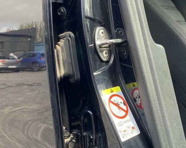 Черный Фольксваген Пассат, объемом двигателя 1.97 л и пробегом 317 тыс. км за 6450 $, фото 39 на Automoto.ua