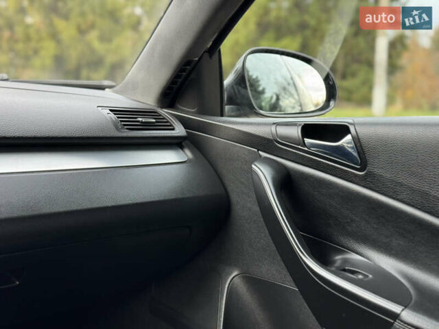 Черный Фольксваген Пассат, объемом двигателя 2 л и пробегом 290 тыс. км за 5699 $, фото 64 на Automoto.ua