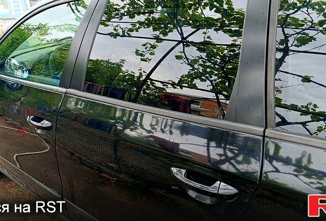 Фольксваген Пассат 2007 у Первомайськ на Automoto.ua Чорний Фольксваген Пассат, об'ємом двигуна 2 л та пробігом 308 тис. км за 3800 $, фото 2 на Automoto.ua
