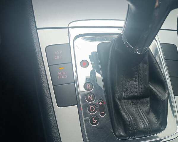 Чорний Фольксваген Пассат, об'ємом двигуна 2 л та пробігом 280 тис. км за 6950 $, фото 11 на Automoto.ua