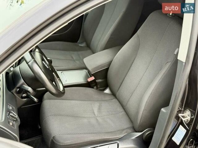 Черный Фольксваген Пассат, объемом двигателя 2 л и пробегом 403 тыс. км за 5499 $, фото 15 на Automoto.ua