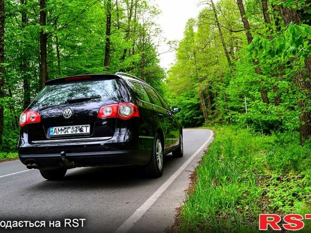 Чорний Фольксваген Пассат, об'ємом двигуна 2 л та пробігом 280 тис. км за 5600 $, фото 2 на Automoto.ua