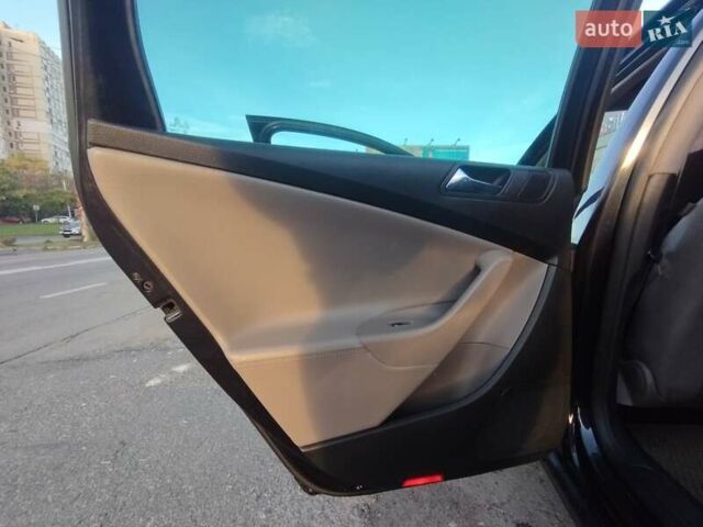 Черный Фольксваген Пассат, объемом двигателя 2 л и пробегом 297 тыс. км за 6000 $, фото 18 на Automoto.ua