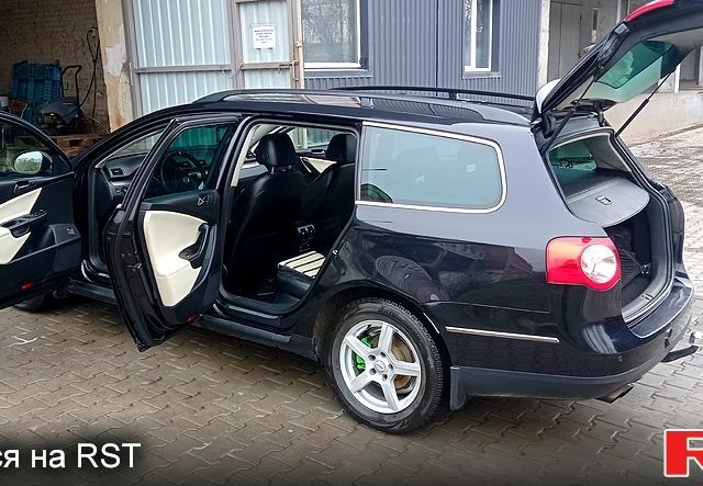 Черный Фольксваген Пассат, объемом двигателя 2 л и пробегом 320 тыс. км за 7300 $, фото 6 на Automoto.ua