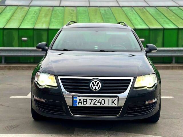 Черный Фольксваген Пассат, объемом двигателя 2 л и пробегом 340 тыс. км за 5700 $, фото 2 на Automoto.ua
