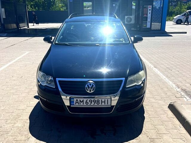 Чорний Фольксваген Пассат, об'ємом двигуна 2 л та пробігом 320 тис. км за 5300 $, фото 2 на Automoto.ua