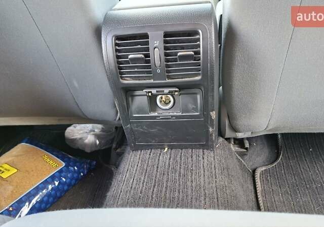 Черный Фольксваген Пассат, объемом двигателя 2 л и пробегом 470 тыс. км за 5249 $, фото 16 на Automoto.ua