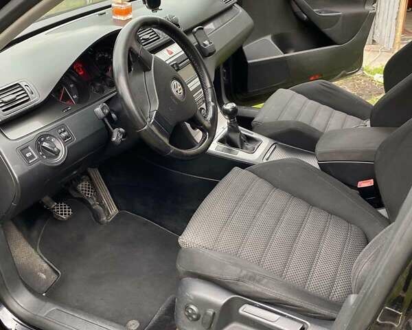 Чорний Фольксваген Пассат, об'ємом двигуна 1.97 л та пробігом 266 тис. км за 6500 $, фото 8 на Automoto.ua