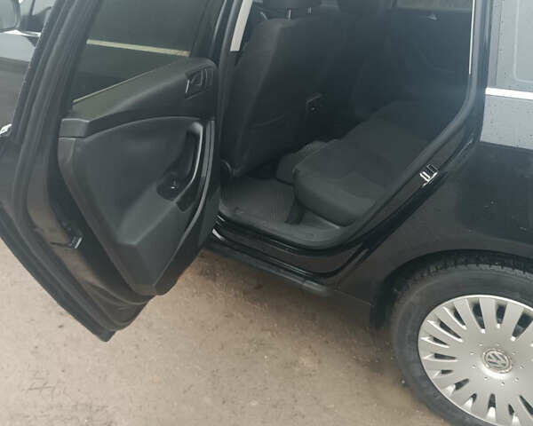 Чорний Фольксваген Пассат, об'ємом двигуна 2 л та пробігом 280 тис. км за 6950 $, фото 5 на Automoto.ua