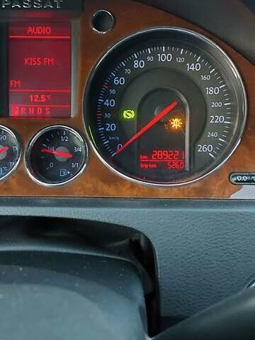 Черный Фольксваген Пассат, объемом двигателя 2 л и пробегом 284 тыс. км за 8500 $, фото 55 на Automoto.ua