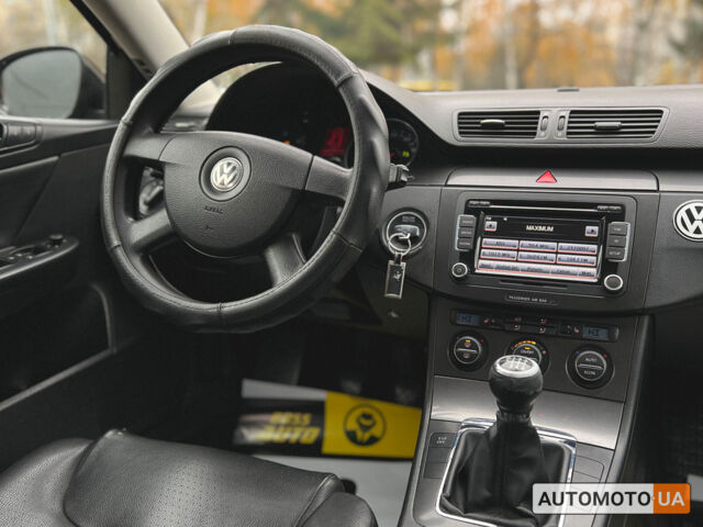 Черный Фольксваген Пассат, объемом двигателя 2 л и пробегом 240 тыс. км за 6799 $, фото 11 на Automoto.ua