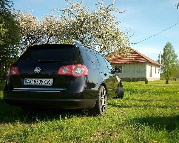 Чорний Фольксваген Пассат, об'ємом двигуна 2 л та пробігом 237 тис. км за 7100 $, фото 12 на Automoto.ua