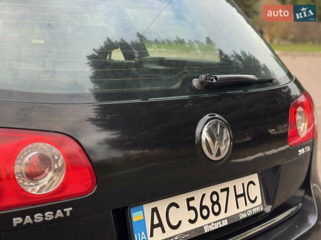 Черный Фольксваген Пассат, объемом двигателя 2 л и пробегом 290 тыс. км за 5699 $, фото 28 на Automoto.ua
