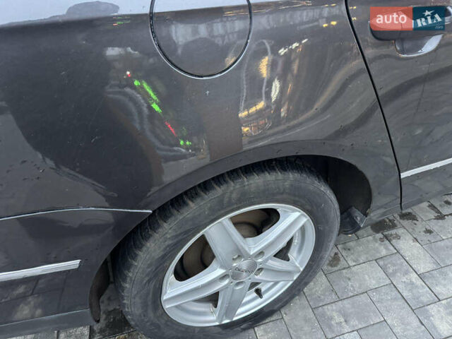 Черный Фольксваген Пассат, объемом двигателя 1.97 л и пробегом 350 тыс. км за 6500 $, фото 6 на Automoto.ua