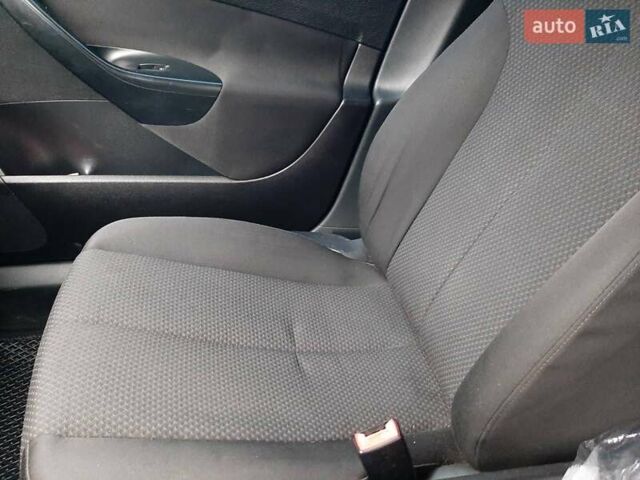 Черный Фольксваген Пассат, объемом двигателя 1.97 л и пробегом 285 тыс. км за 5700 $, фото 8 на Automoto.ua