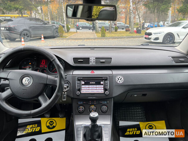Черный Фольксваген Пассат, объемом двигателя 2 л и пробегом 240 тыс. км за 6799 $, фото 10 на Automoto.ua