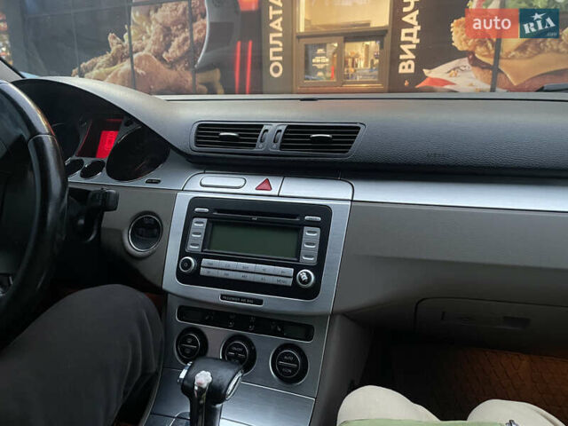 Черный Фольксваген Пассат, объемом двигателя 1.97 л и пробегом 350 тыс. км за 6500 $, фото 21 на Automoto.ua