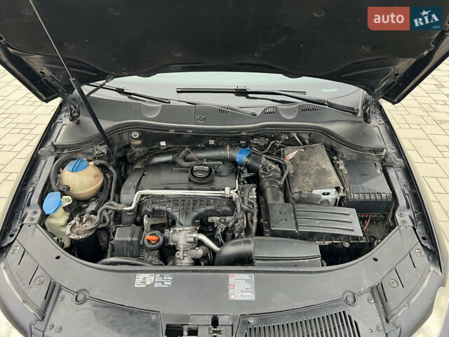 Черный Фольксваген Пассат, объемом двигателя 2 л и пробегом 371 тыс. км за 5800 $, фото 23 на Automoto.ua