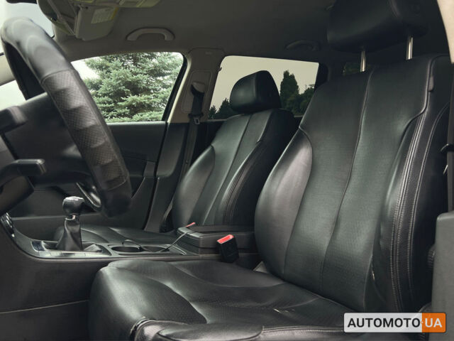 Черный Фольксваген Пассат, объемом двигателя 2 л и пробегом 240 тыс. км за 6799 $, фото 12 на Automoto.ua