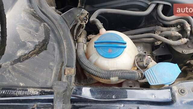 Черный Фольксваген Пассат, объемом двигателя 2 л и пробегом 284 тыс. км за 8500 $, фото 38 на Automoto.ua