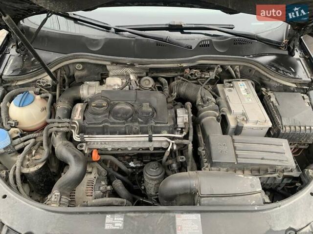 Черный Фольксваген Пассат, объемом двигателя 2 л и пробегом 300 тыс. км за 4700 $, фото 13 на Automoto.ua