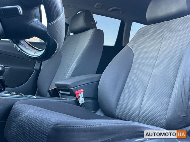 Черный Фольксваген Пассат, объемом двигателя 1.9 л и пробегом 268 тыс. км за 6200 $, фото 8 на Automoto.ua