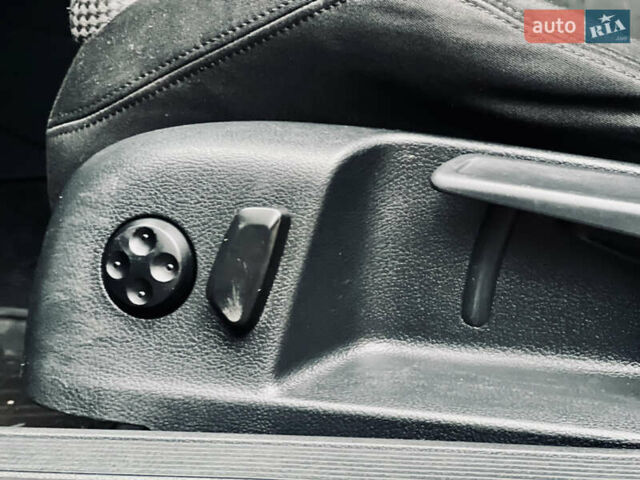 Черный Фольксваген Пассат, объемом двигателя 2 л и пробегом 349 тыс. км за 5099 $, фото 26 на Automoto.ua