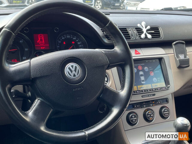 Черный Фольксваген Пассат, объемом двигателя 1.9 л и пробегом 290 тыс. км за 7400 $, фото 23 на Automoto.ua