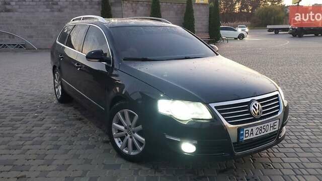 Черный Фольксваген Пассат, объемом двигателя 2 л и пробегом 284 тыс. км за 8500 $, фото 66 на Automoto.ua