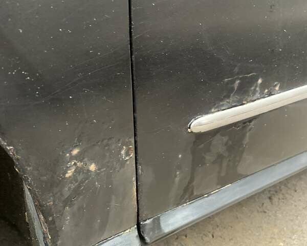 Черный Фольксваген Пассат, объемом двигателя 2 л и пробегом 300 тыс. км за 4700 $, фото 24 на Automoto.ua