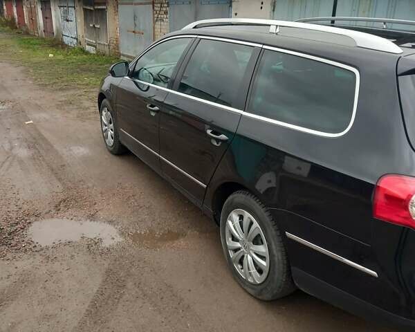 Черный Фольксваген Пассат, объемом двигателя 1.97 л и пробегом 330 тыс. км за 6200 $, фото 3 на Automoto.ua