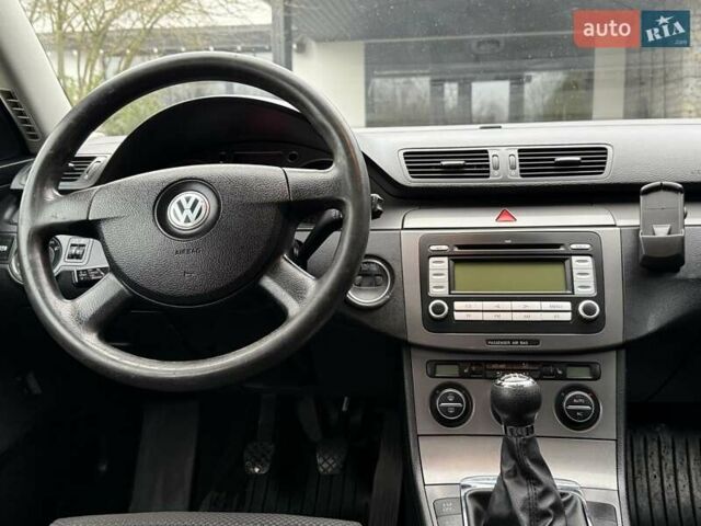 Чорний Фольксваген Пассат, об'ємом двигуна 1.9 л та пробігом 285 тис. км за 4999 $, фото 29 на Automoto.ua