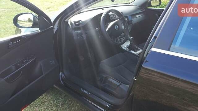 Черный Фольксваген Пассат, объемом двигателя 1.6 л и пробегом 370 тыс. км за 5200 $, фото 6 на Automoto.ua
