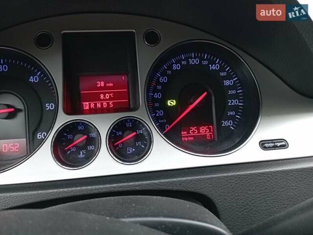 Черный Фольксваген Пассат, объемом двигателя 1.97 л и пробегом 251 тыс. км за 6450 $, фото 16 на Automoto.ua