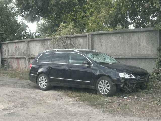 Черный Фольксваген Пассат, объемом двигателя 2 л и пробегом 350 тыс. км за 3000 $, фото 1 на Automoto.ua