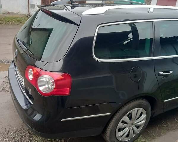 Черный Фольксваген Пассат, объемом двигателя 1.97 л и пробегом 330 тыс. км за 6200 $, фото 5 на Automoto.ua